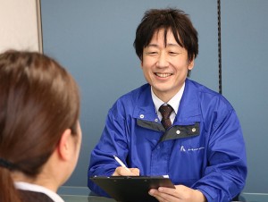 年間休日120日以上/人材コーディネーターおよび広告業務