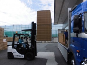 土日祝休み倉庫内フォークリフト作業