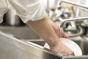 調理補助兼パントリー業務(糸西へいあん)