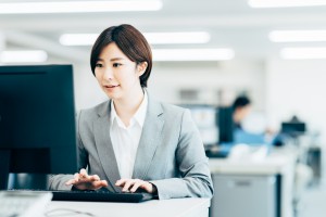 年収225万円~225万円/一般事務職/経験者歓迎/