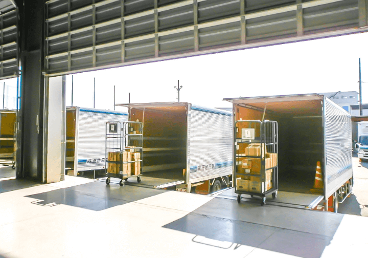 トラック駐車場