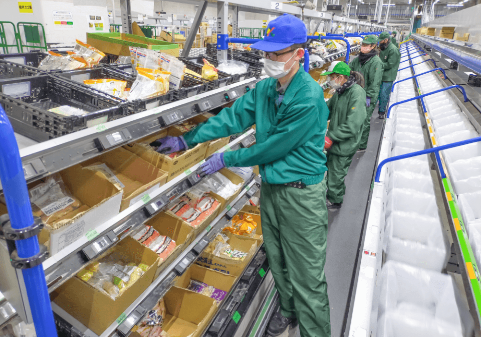 作業中の男性社員