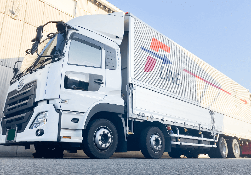 F-LINE の大型トラック