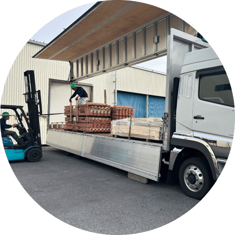 荷物の積み込み