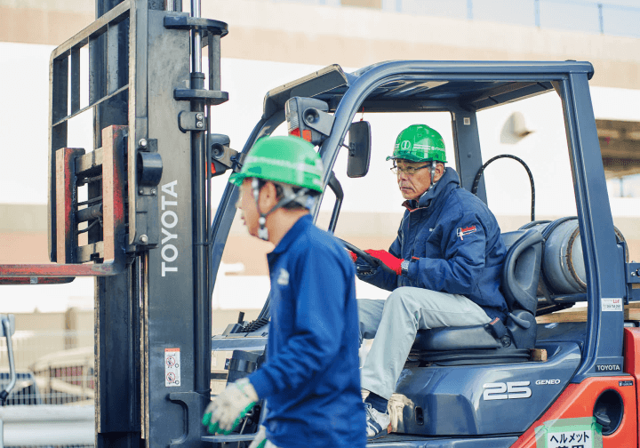 フォークリフト運転作業員