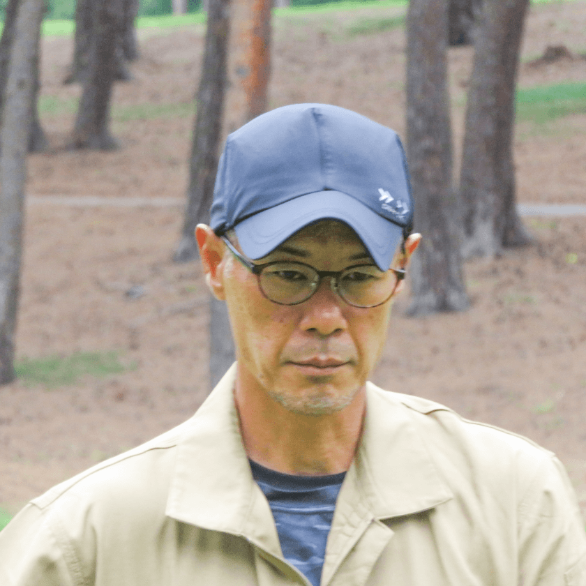 コース管理部の男性社員の写真