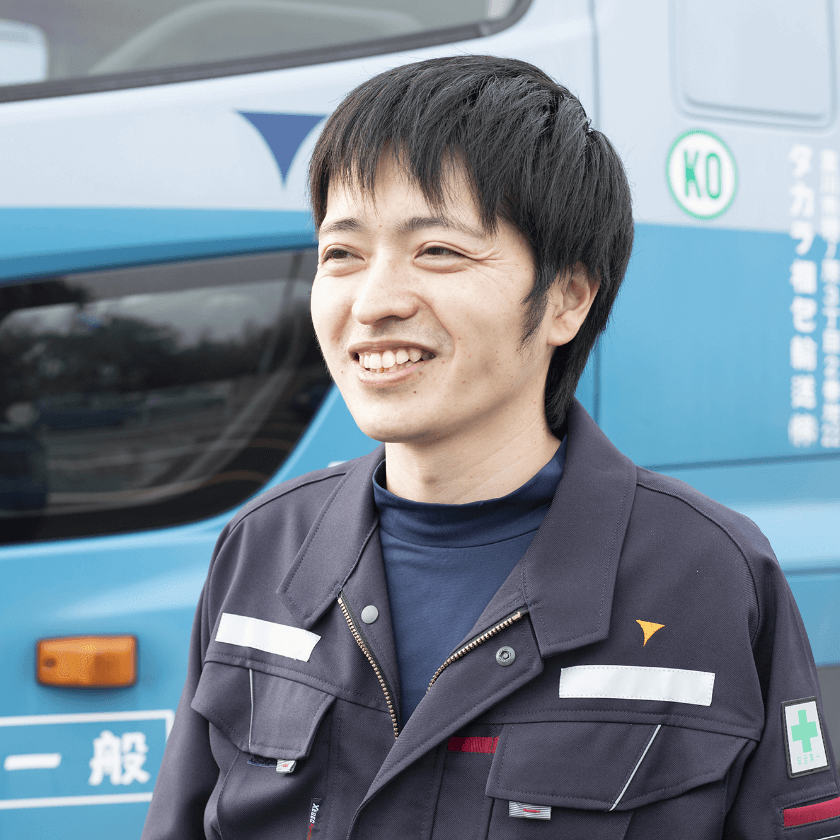 働いている男性スタッフ